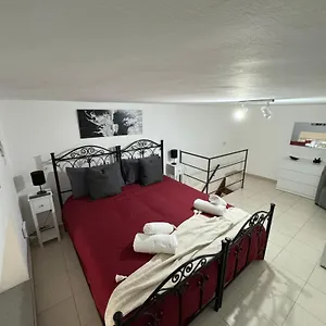 https://casa-candy.taorminaitalyhotels.com